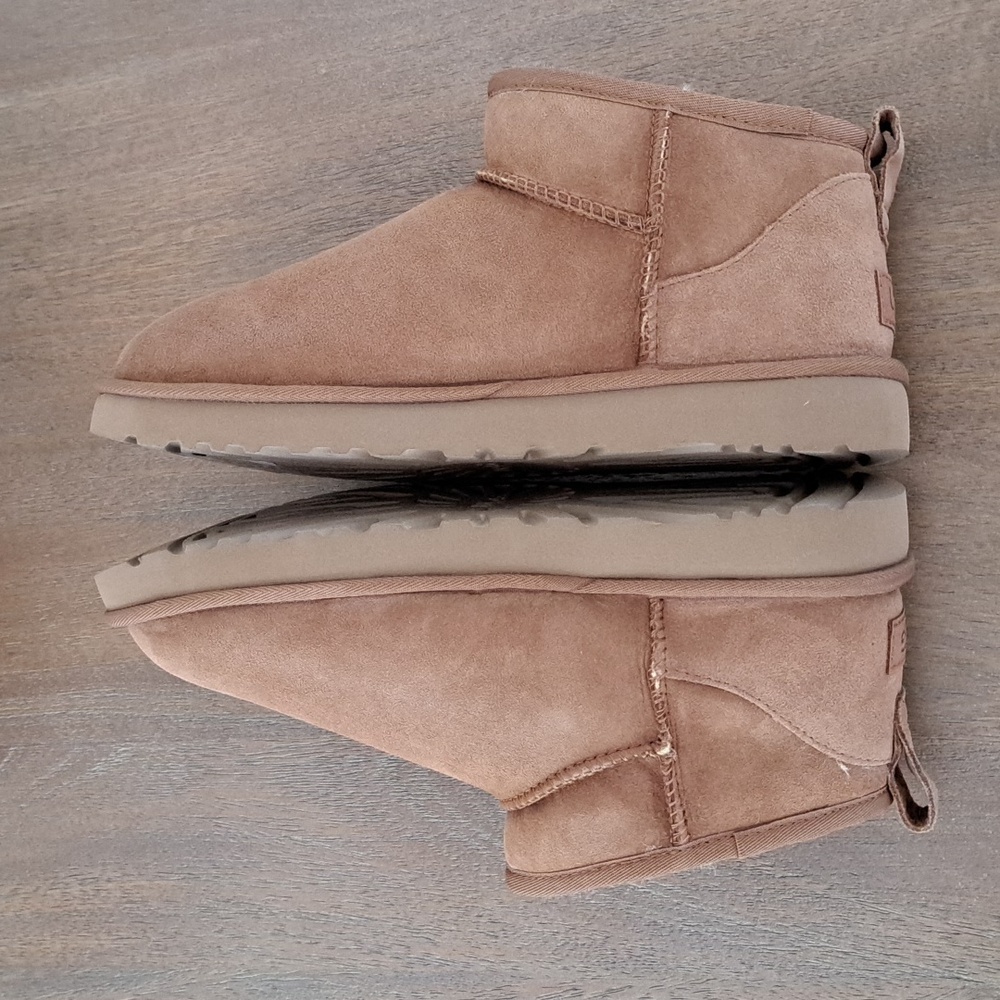 UGG Women's Classic Ultra Mini - Color: Chestnut - Size: 10 - Picture 6 of 9